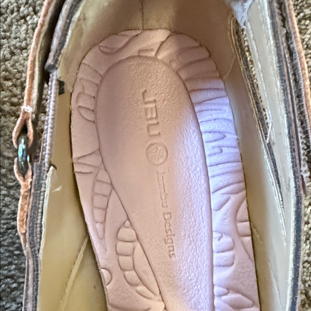 JBU Women's Brown Cutout Sandals - Picture 3 of 7